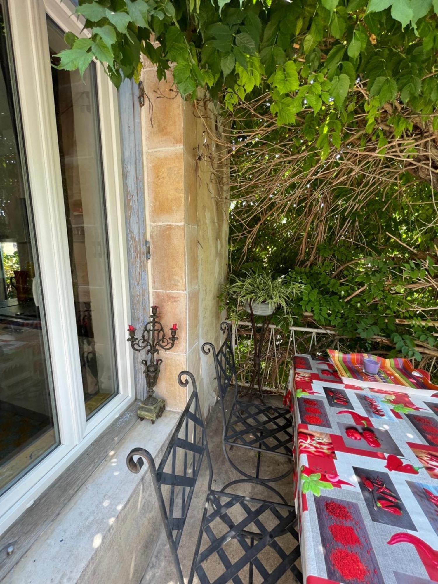 Les Jardins De Veronique Marie * Meze